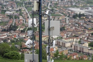 antenna and mobile repeaters to the country